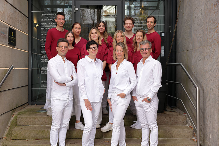 Crew Marianowicz Zentrum für Diagnose & Therapie (©Foto: Frank Prekratic)